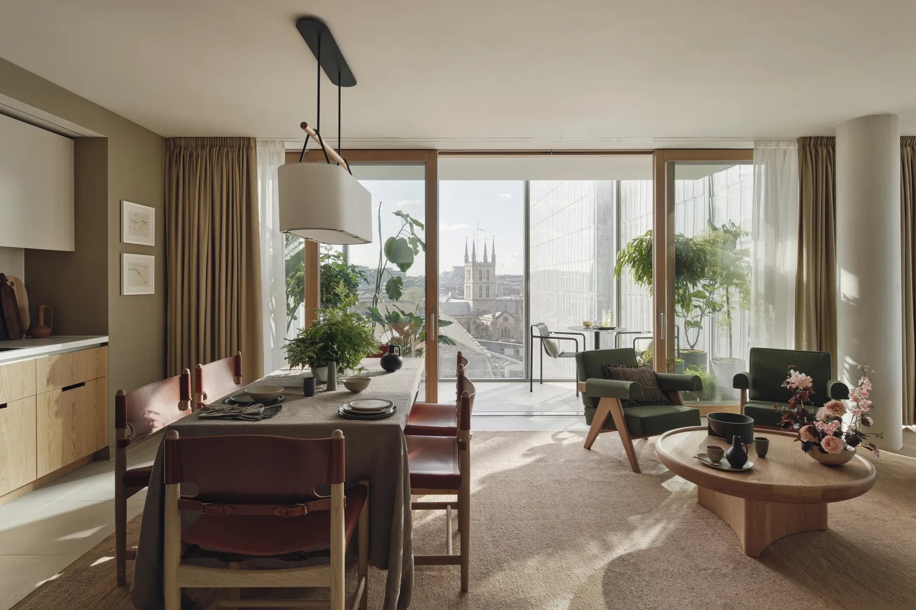 Open-plan Shard Place residence with city views